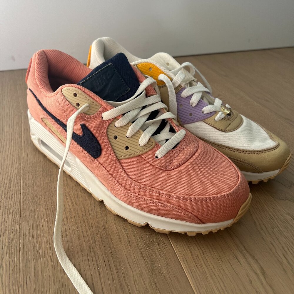 Mismatched Nike Air Max 90s | Brand New | Sample Size | Men's 9/Women's 10.5
